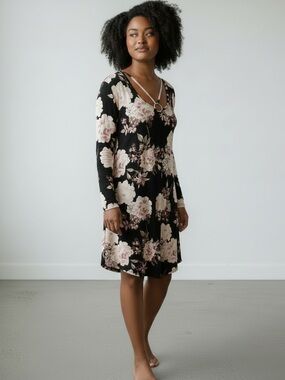 Just Be Women Long Sleeve Floral rose Dress Black Large elastic stretchy summer